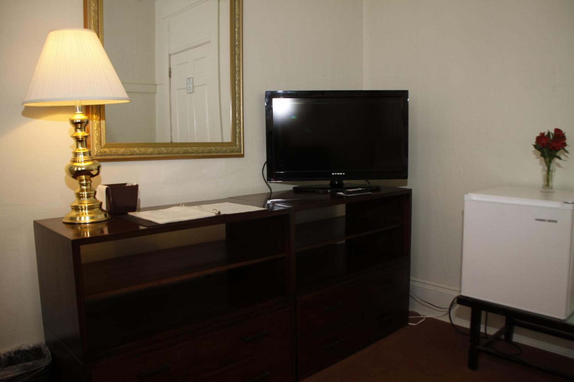 Hotel Coolidge ไวท์ริเวอร์ จังค์ชัน ภายนอก รูปภาพ