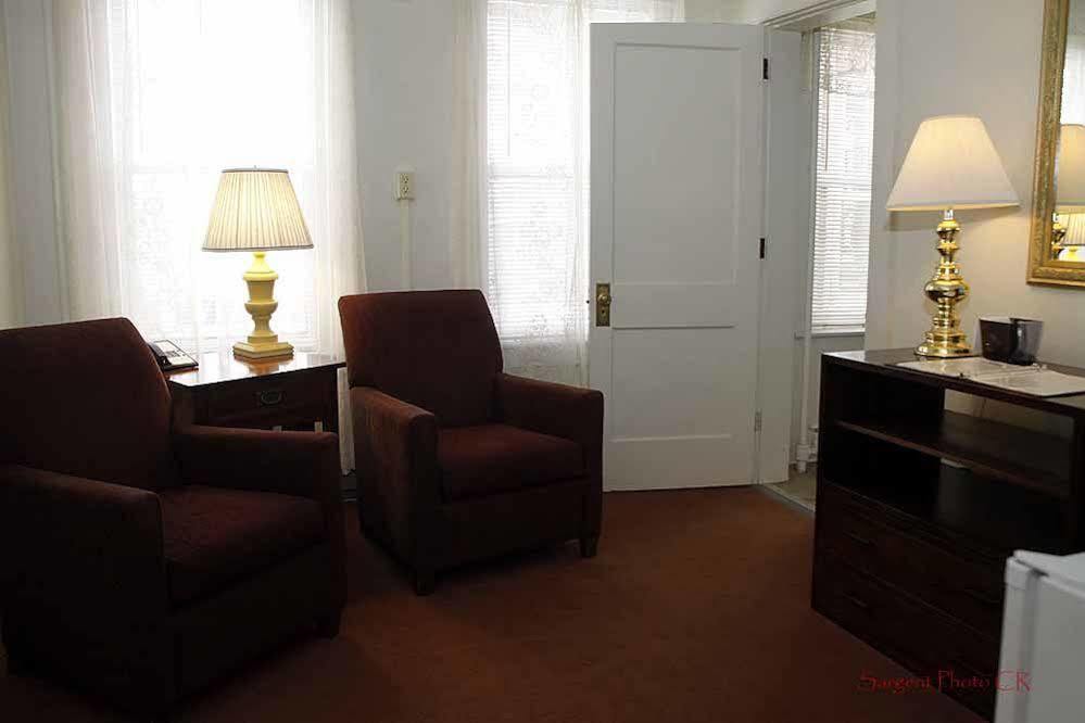 Hotel Coolidge ไวท์ริเวอร์ จังค์ชัน ภายนอก รูปภาพ